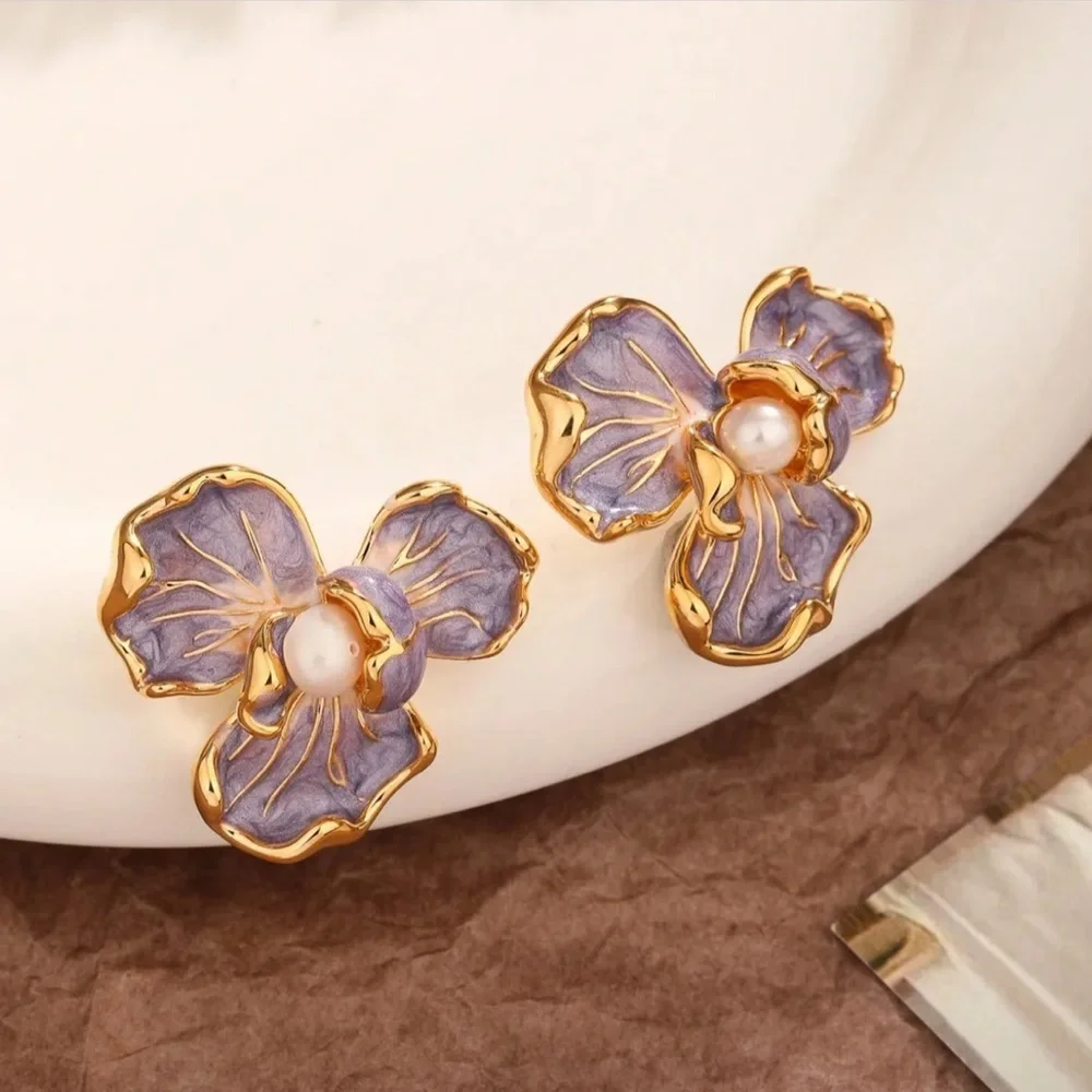 Gold Enamel Flower Earrings Faux Pearl French Vintage Style NWT
